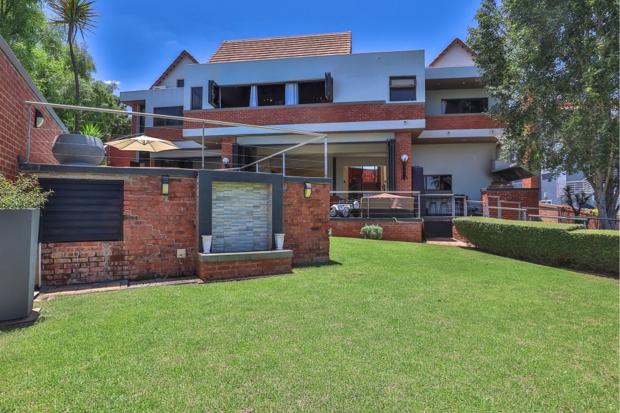 5 Bedroom Property for Sale in Xanadu Eco Park North West